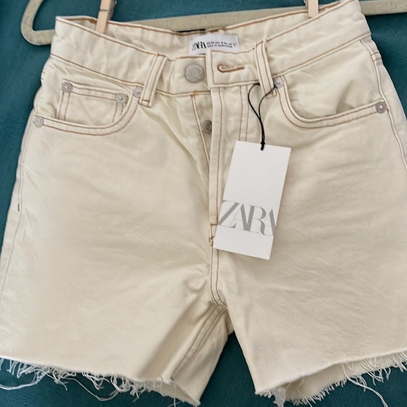 Zara button fly shorts - Picture 3 of 4